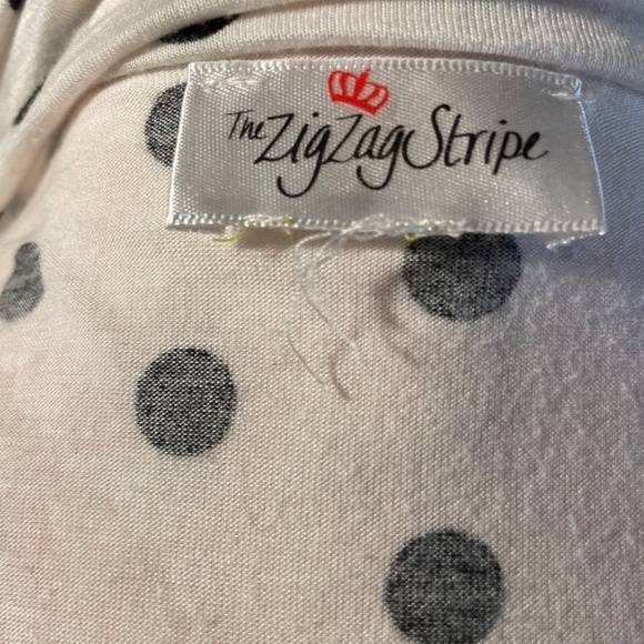 SHICK PREV OWNED SLEEVELESS ASYMMETRICAL BLACK POLKA DOT VEST LIGHT W. S… - Picture 5 of 5